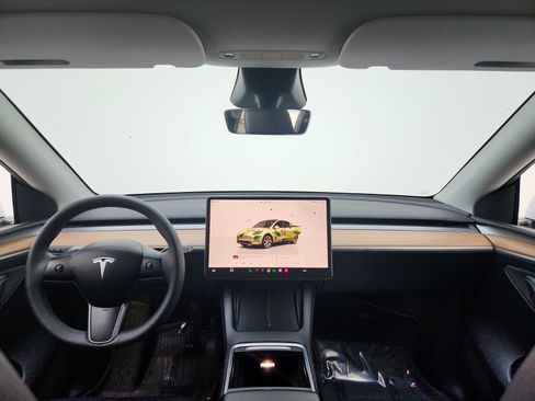 Used 2023 Tesla Model Y Long Range AWD/4WD image 28
