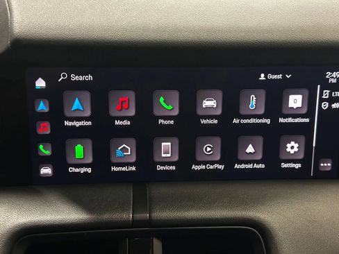 Used 2021 Porsche Taycan image 33