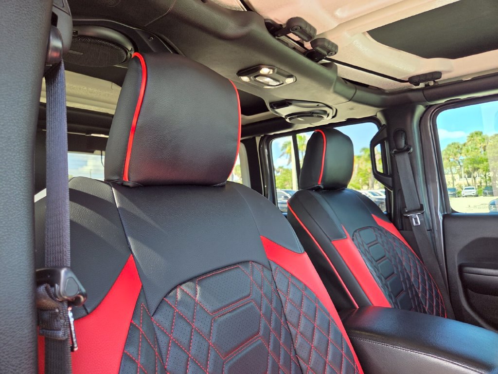 Used 2021 Jeep Wrangler Unlimited Sport AWD/4WD image 16