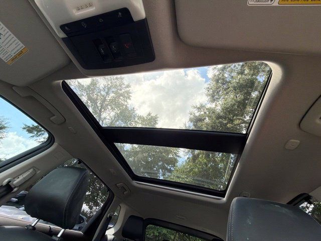 Used 2022 Nissan Rogue Platinum w/ Head-Up Display Package AWD/4WD image 37