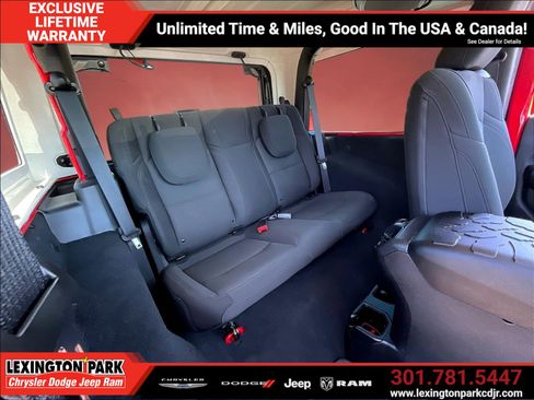 Used 2019 Jeep Wrangler Sport AWD/4WD image 25