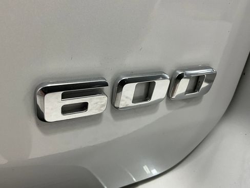 Used 2022 Cadillac Escalade ESV Premium Luxury Platinum w/ Heavy-Duty Trailer Package AWD/4WD image 11