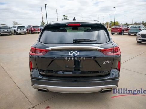 Used 2019 INFINITI QX50 Essential w/ Sensory Package image 4