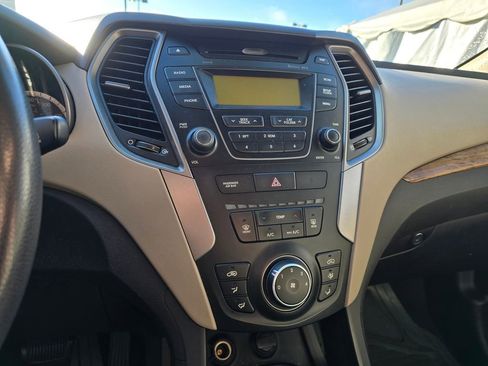 Used 2013 Hyundai Santa Fe Sport image 4