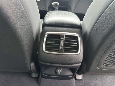 Used 2018 Kia Sorento L image 21