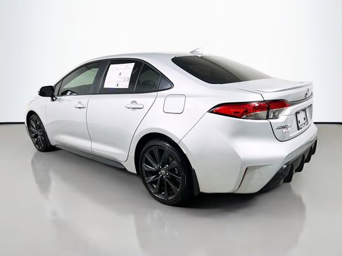 Used 2025 Toyota Corolla SE image 8