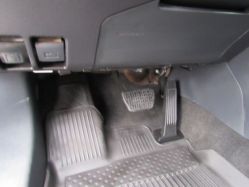 Used 2025 Toyota RAV4 LE image 15