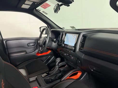 Used 2024 Nissan Frontier PRO-4X w/ Off-Road Protection Package AWD/4WD image 33
