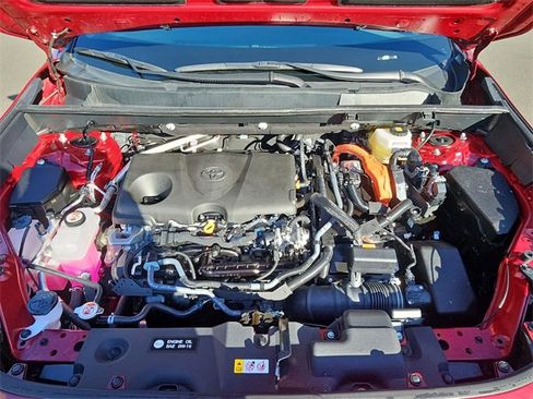 Used 2025 Toyota RAV4 XLE Premium image 30