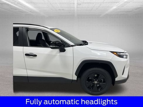 Used 2022 Toyota RAV4 XLE AWD/4WD image 13