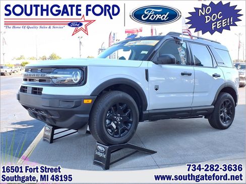 Used 2024 Ford Bronco Sport Big Bend w/ Black Appearance Package AWD/4WD image 1