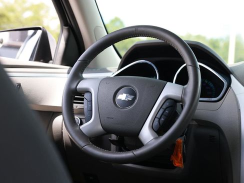 Used 2012 Chevrolet Traverse LS FWD image 28