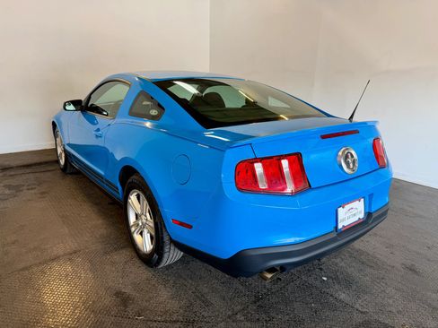 Used 2011 Ford Mustang Coupe w/ 101A Rapid Spec Order Code RWD image 5