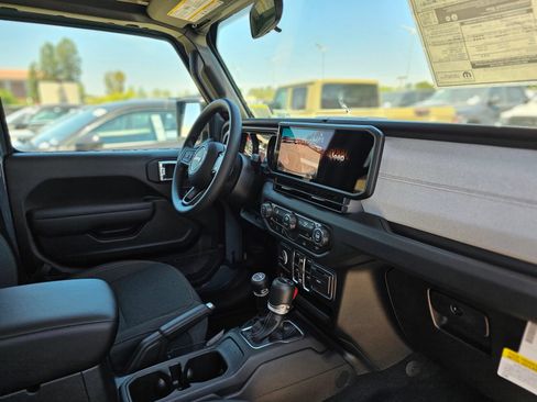 New 2026 Jeep Gladiator Sport AWD/4WD image 26