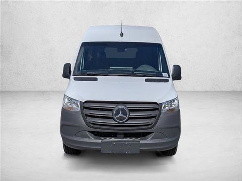 Used 2024 Mercedes-Benz eSprinter 170 Cargo image 2