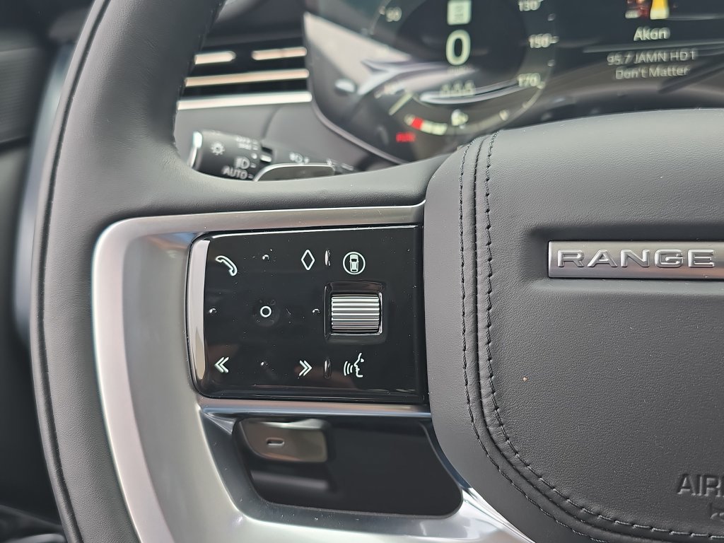 New 2025 Land Rover Range Rover SE AWD/4WD image 18