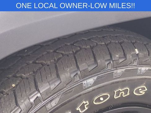 Used 2019 Jeep Cherokee Trailhawk w/ Cold Weather Group AWD/4WD image 11
