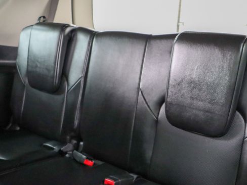 Used 2022 Nissan Armada SL w/ Captain's Chairs Package image 27