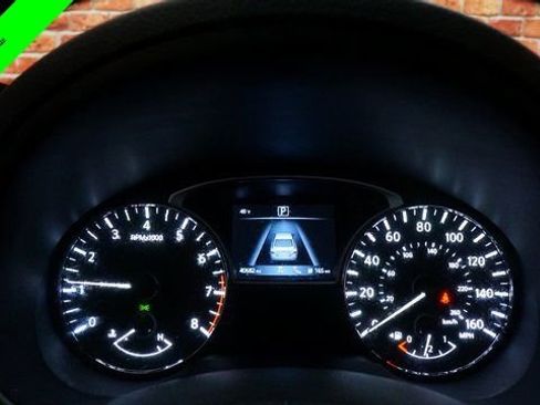 Used 2017 Nissan Altima 2.5 SV w/ Convenience Package image 13