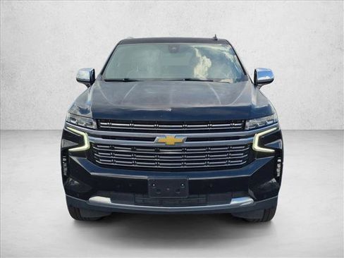 Used 2022 Chevrolet Suburban Premier RWD image 2