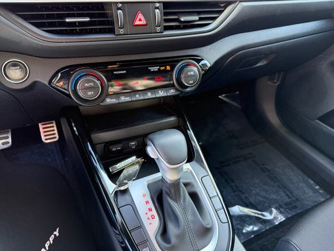 Used 2023 Kia Forte GT-Line w/ GT-Line Technology Package image 13