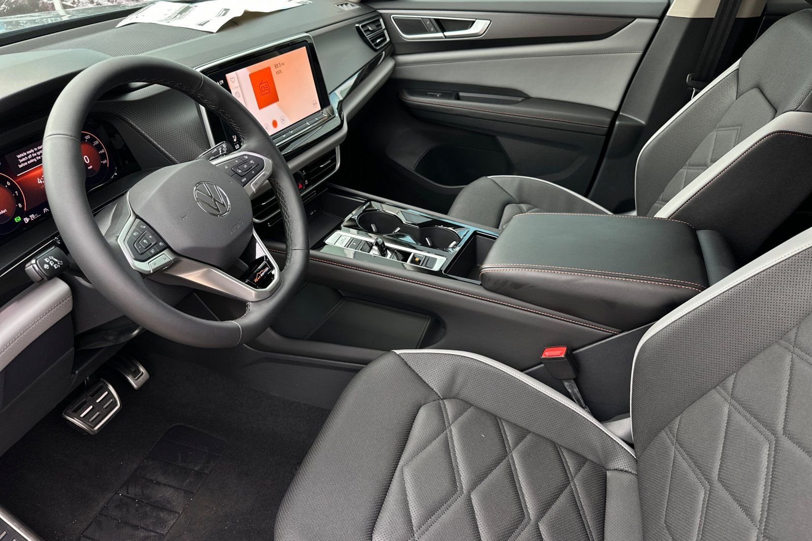 New 2025 Volkswagen Atlas Peak Edition SE AWD/4WD image 10