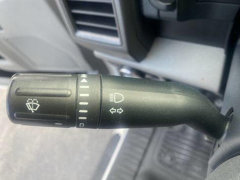 Used 2022 Ford F250 XL w/ Power Equipment Group image 38