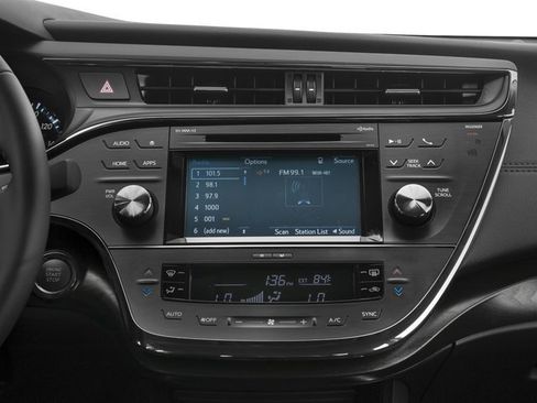 Used 2018 Toyota Avalon XLE Premium w/ Carpet Mat Package FWD image 10