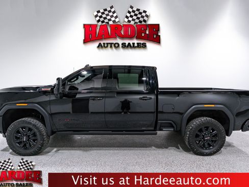 Used 2024 GMC Sierra 2500 AT4 w/ AT4 Premium Plus Package image 1