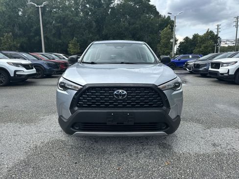 Used 2025 Toyota Corolla Cross L FWD image 9