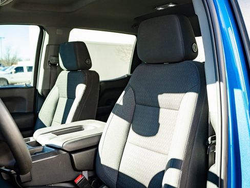 Used 2022 Chevrolet Silverado 1500 Custom image 22