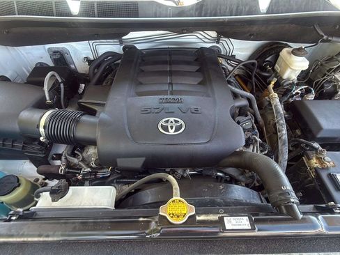 Used 2017 Toyota Tundra SR5 AWD/4WD image 23