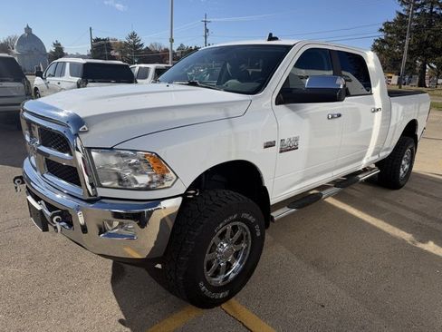 Used 2018 RAM 2500 SLT w/ Luxury Group image 8