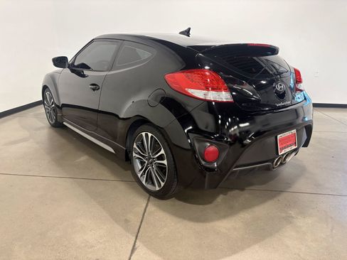 Used 2016 Hyundai Veloster Turbo FWD image 6