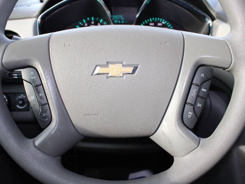 Used 2017 Chevrolet Traverse LS AWD/4WD image 29