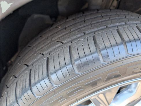 Used 2021 Toyota Highlander Limited image 42