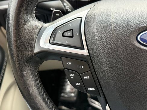 Used 2017 Ford Edge Titanium w/ Equipment Group 301A FWD image 26