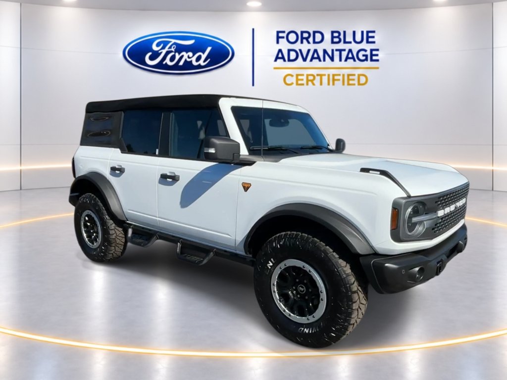 Used 2023 Ford Bronco Badlands w/ Sasquatch Package AWD/4WD image 3