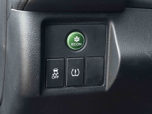 Certified 2022 Honda HR-V LX image 36