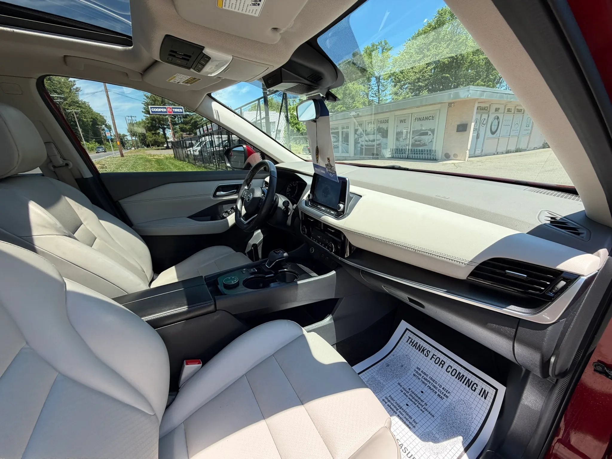 Used 2021 Nissan Rogue SV w/ Premium Package AWD/4WD image 11