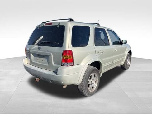 Used 2004 Ford Escape Limited image 7