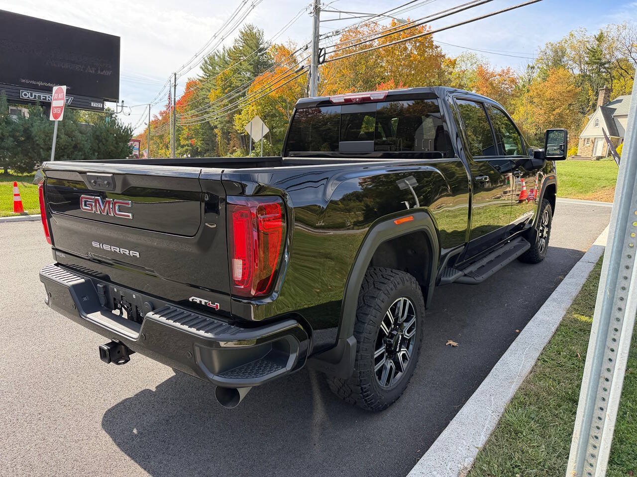 Used 2021 GMC Sierra 3500 AT4 w/ AT4 Premium Plus Package AWD/4WD image 6
