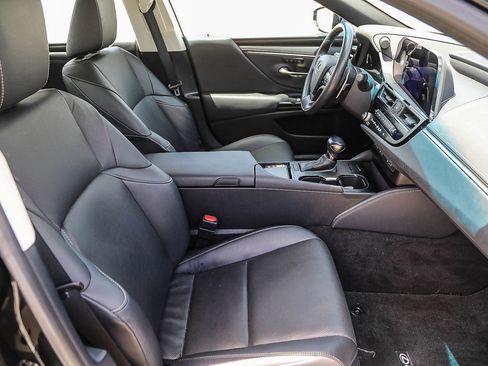 Used 2023 Lexus ES 350 w/ Premium Package FWD image 16