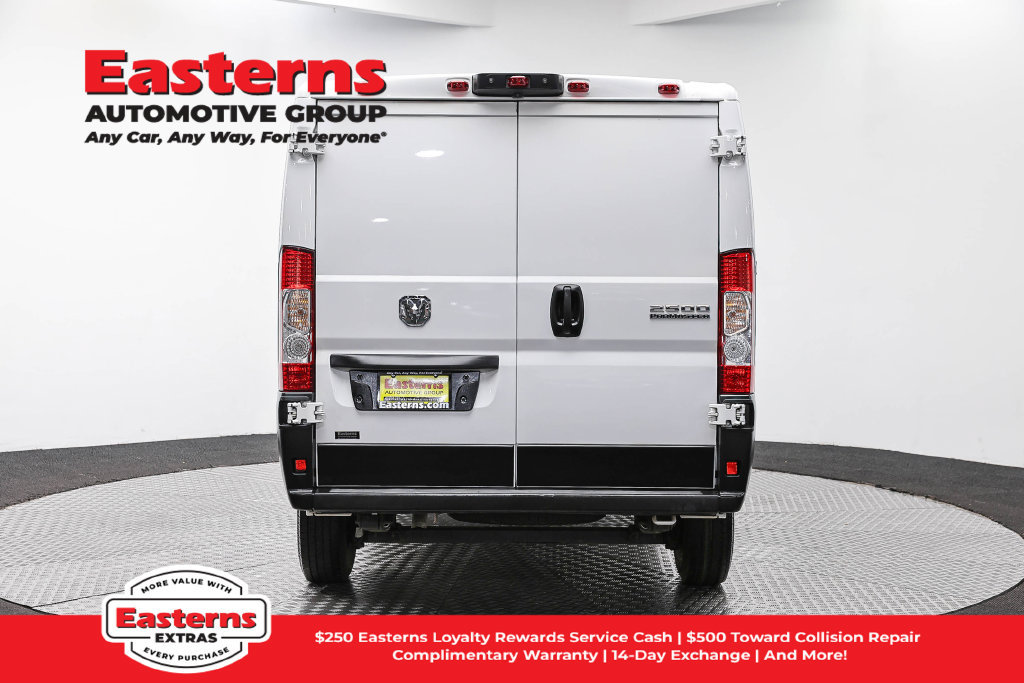 Used 2025 RAM ProMaster 2500 w/ Convenience Group FWD image 7