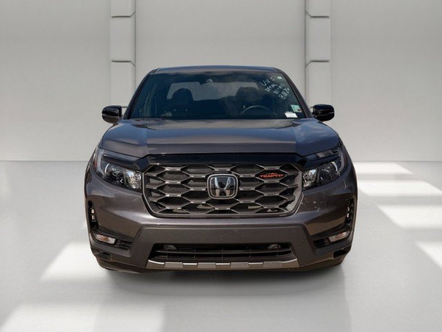 Used 2025 Honda Ridgeline TrailSport image 2