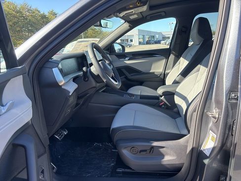 New 2026 Volkswagen Tiguan SE R-Line image 13