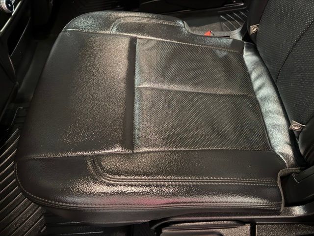 Used 2020 Ford Expedition XLT w/ Equipment Group 202A AWD/4WD image 18