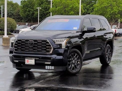 Certified 2025 Toyota Sequoia Platinum AWD/4WD image 2