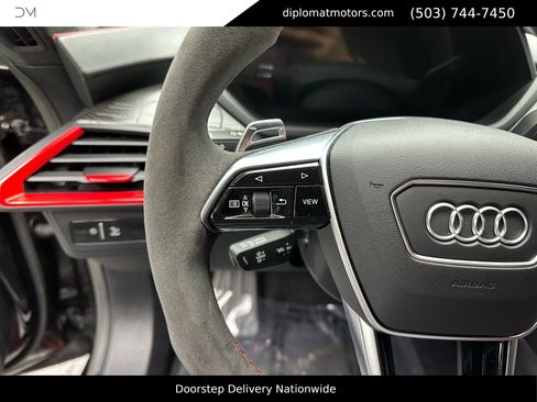 Used 2023 Audi RS e-tron GT image 29