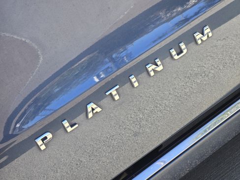 Used 2020 Ford Expedition Platinum image 8